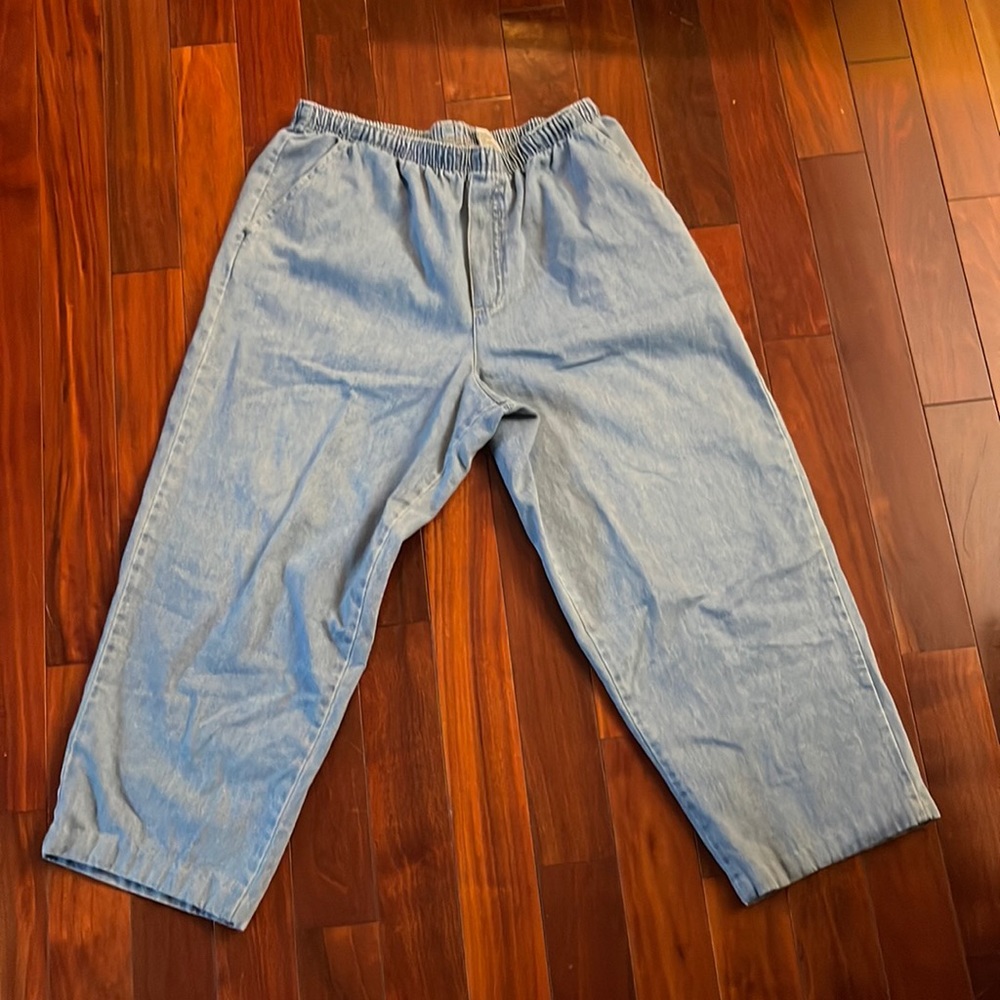 Size 18 White Stag Average Jeans